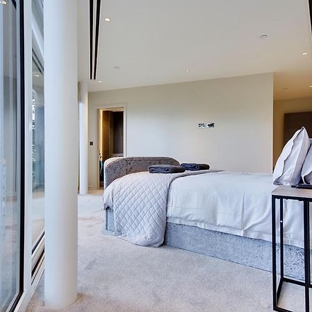 Luxury 3 Bed Flat With Large Terrace, Sea Views And Hot Tub Leilighet Canford Cliffs Eksteriør bilde