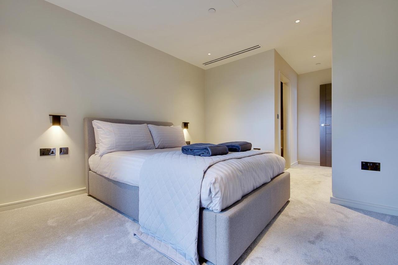 Luxury 3 Bed Flat With Large Terrace, Sea Views And Hot Tub Leilighet Canford Cliffs Eksteriør bilde